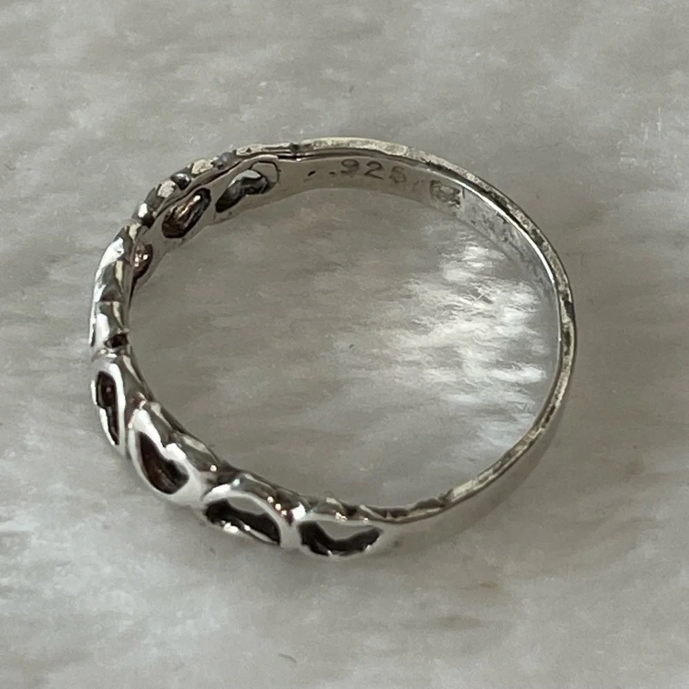 Vintage Open heart ring